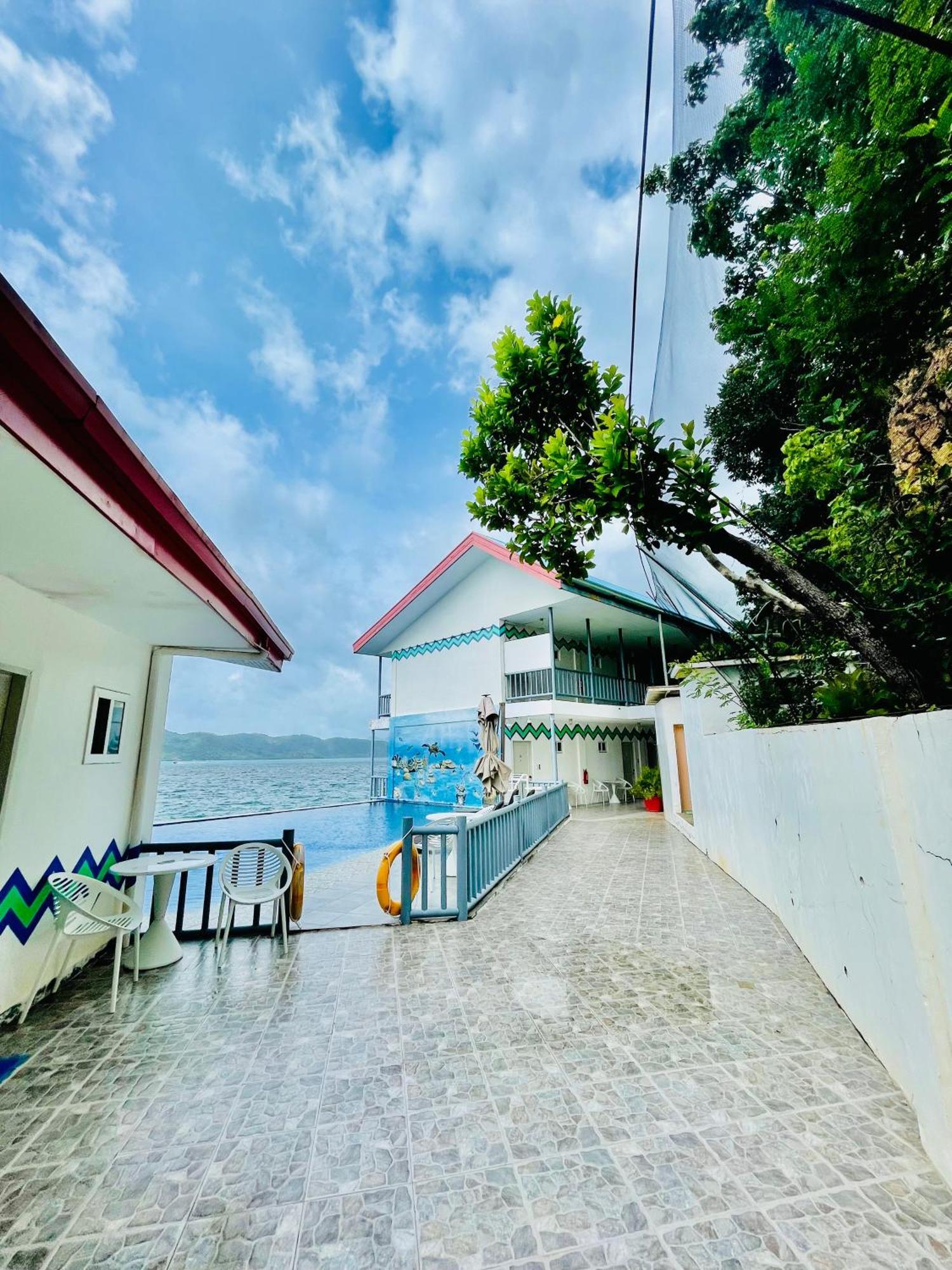Underwater Garden Resort 3*